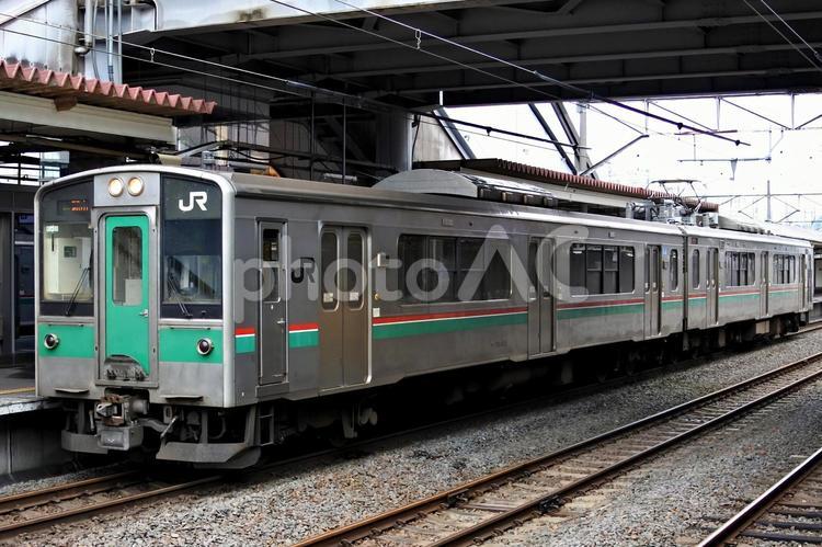 701系普通列車仙台色 701系,jr東日本,普通列車の写真素材