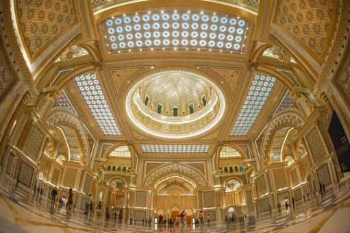金色の宮殿ホール ドーム,金色,照明の写真素材