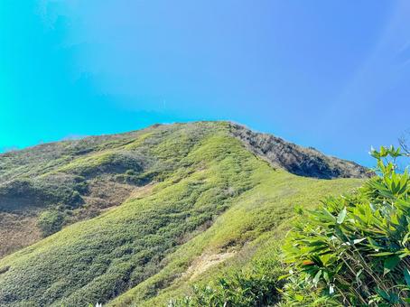 高妻山山頂を見る 登山,山登り,尾根の写真素材