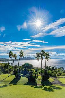 鹿児島　開聞山麓自然公園（トカラ馬牧場） 開聞山麓自然公園,トカラ馬牧場,開聞岳の写真素材