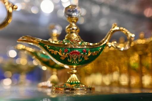 魔法のランプの香水瓶 魔法のランプ,香水瓶,香水の写真素材