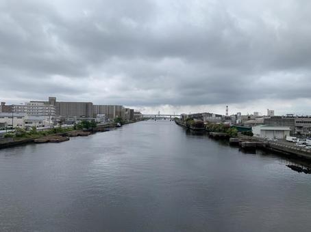 幅広の川 幅広の川 風景,川,曇り空の写真素材