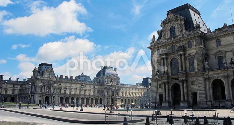 ルーヴル美術館 ルーヴル美術館,パリ,フランスの写真素材