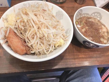 二郎系つけ麺 二郎系つけ麺の写真