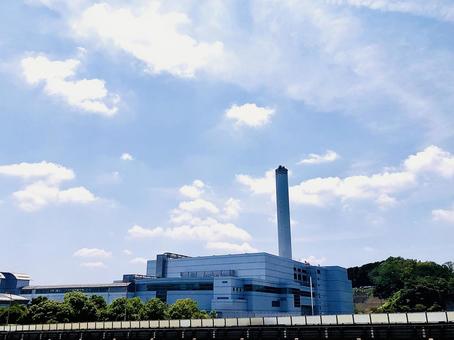 ゴミ処理場と青空2 ゴミ処理場と青空2 ゴミ処理場,ゴミ処理,空の写真素材