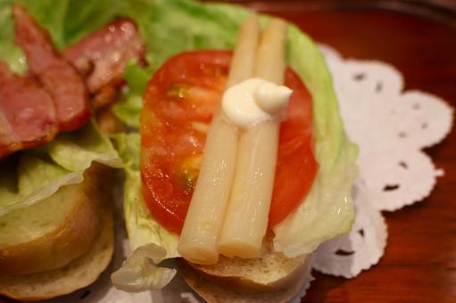 Morning sandwiches at Osaka coffee shops, JPG