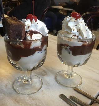 ギラデリのチョコレートサンデー ギラデリのチョコレートサンデーの写真