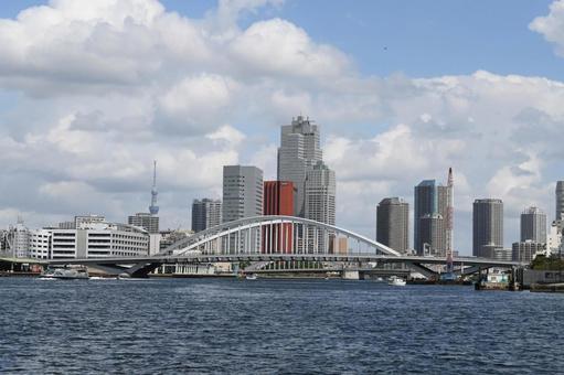 築地大橋 築地大橋 橋,隅田川,遊覧船の写真素材