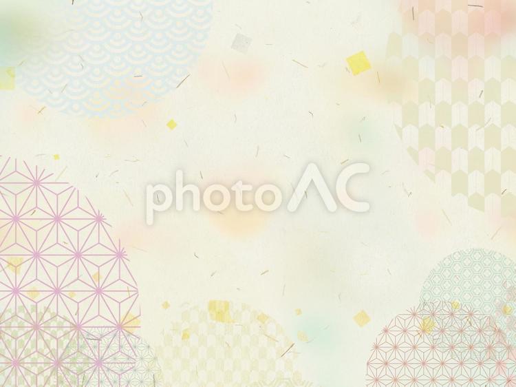 ベージュの和紙に伝統の和柄模様 和紙,和柄,ベージュの写真素材
