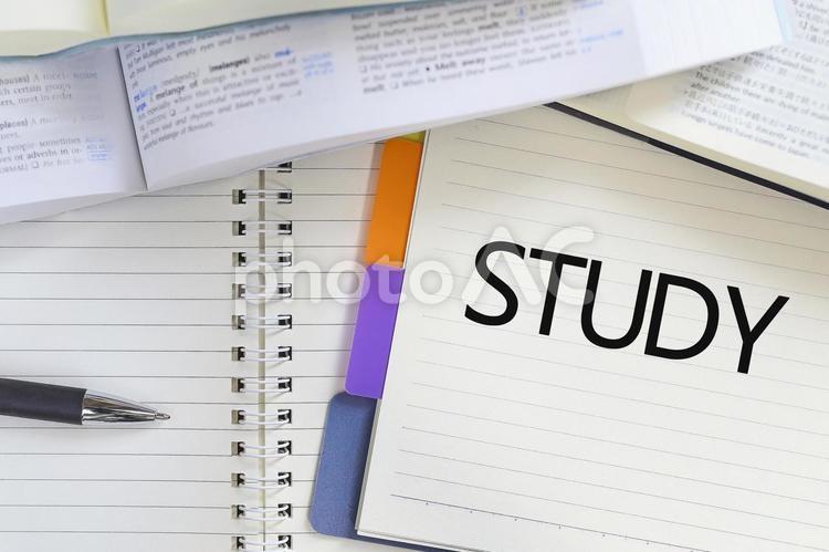 スタディ　勉強を始めましょう。 勉強,スタディ,studyの写真素材