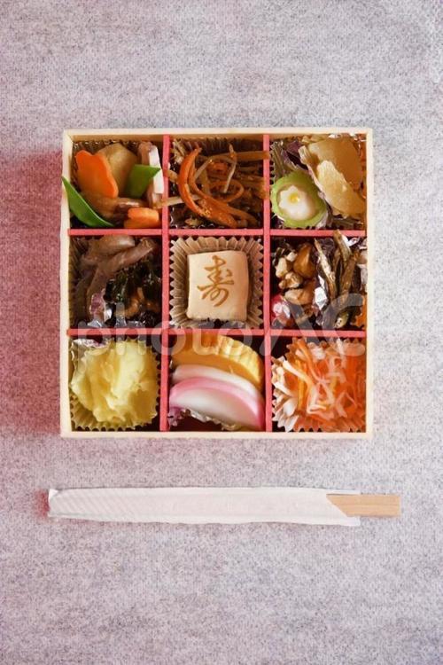 ひとりでおせち おせち料理,重箱,正月の写真素材
