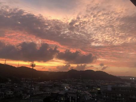 雲を纏う太陽 雲を纏う太陽の写真