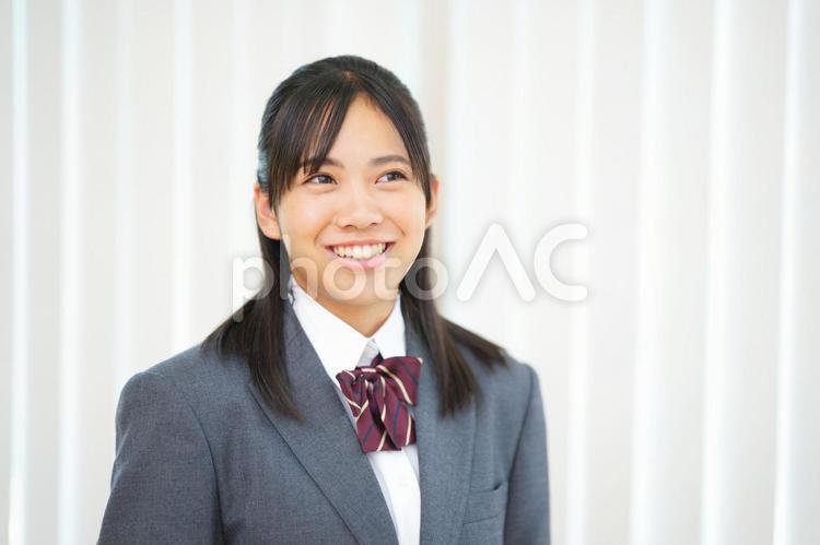 ブレザーの制服を着た女の子 塾,人物,女の子の写真素材