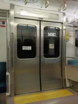 211系客室ドア 211系客室ドア 鉄道,jr,jr東日本の写真素材