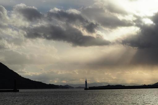 神秘的な空 神秘的な空 夕暮れ,背景素材,風景の写真素材