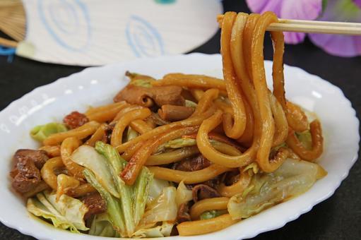 焼きうどん 焼きうどん 焼きうどん,うどん,ホルモン焼きうどんの写真素材
