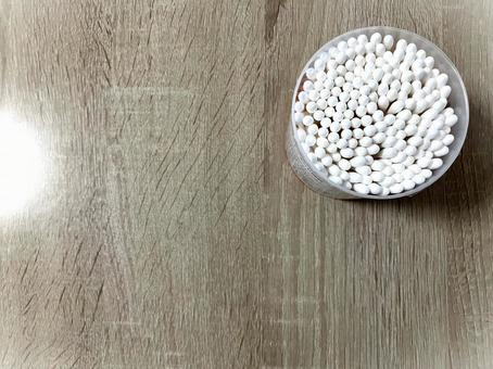 綿棒の容器を右上に配置(上から撮影) 綿棒の容器を右上に配置(上から撮影) 綿棒,コットン棒,綿棒の容器の写真素材