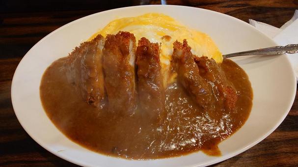 カツカレー カツカレー カレー,昼食,ボリュームのあるの写真素材