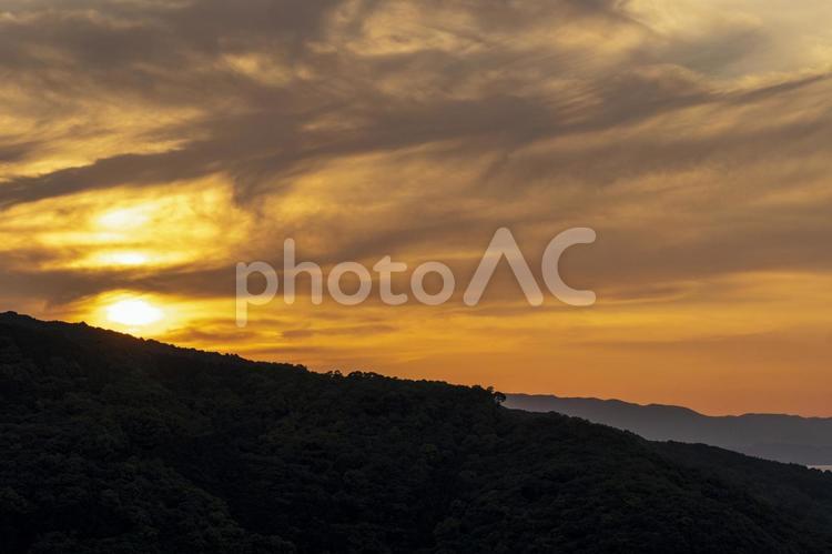 夕焼け　夕日　日没 夕焼け,夕暮れ,夕方の写真素材