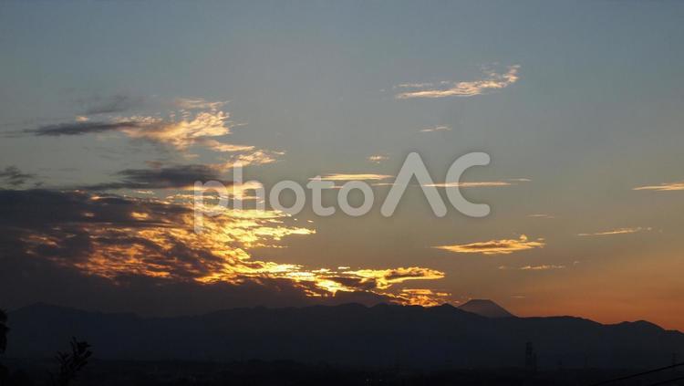 夕焼けと富士山 夕焼け,富士山,夕日の写真素材