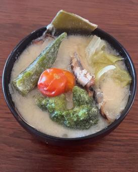 Photo, a lot of miso soup, ingredients for miso soup, okra, 