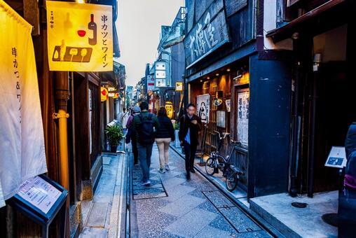 京都市　祇園の町並み 祇園,京都,街並みの写真素材