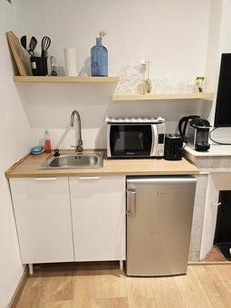 シンプルな簡易キッチン キッチン,室内,木の写真素材