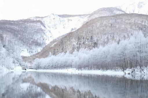 Majestic winter natural scenery, JPG