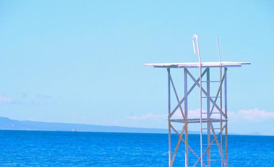 夏の海景色と飛込み台 夏の海景色と飛込み台 海,飛込み台,青空の写真素材