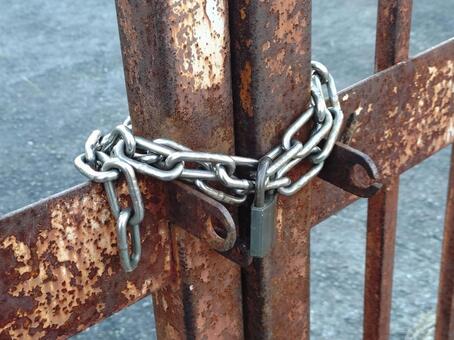 サビた鉄の門 錆,金属,門の写真素材