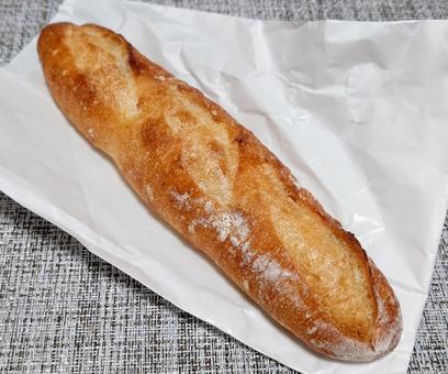 焼きたてのフランスパン ② 焼きたてのフランスパン ② フランスパン,バケット,バタールの写真素材