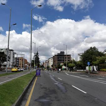コロンビアの首都ボゴタの日曜日 ボゴタ,ciclovía,首都の写真素材