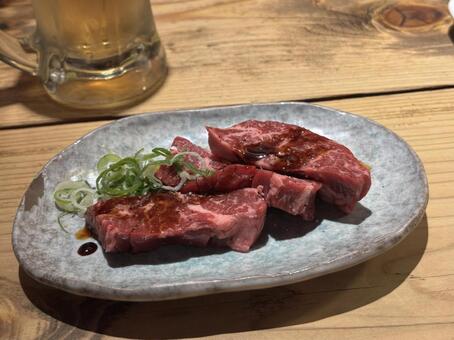 ハラミとビール 焼肉,ハラミ,ビールの写真素材
