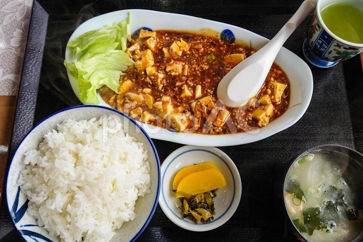 麻婆豆腐ランチ 麻婆豆腐,マーボー豆腐,料理の写真素材
