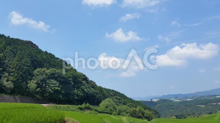 青空と緑の山と自然 青空,緑,自然の写真素材