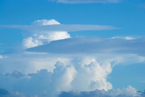 夏の雲の写真