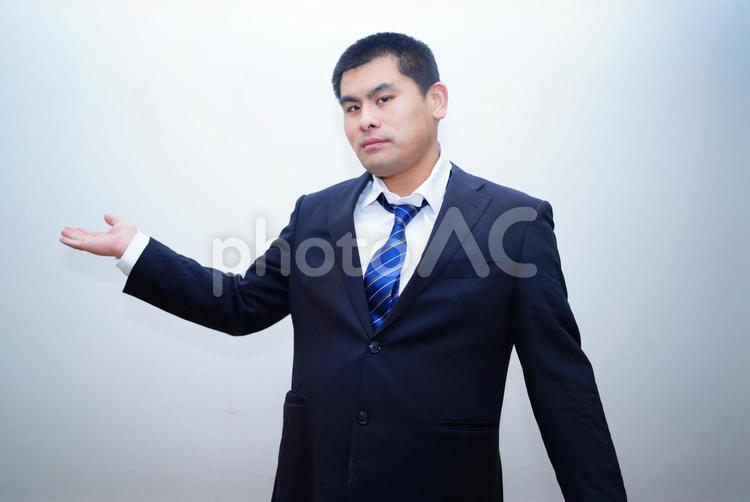スーツ姿の男性 男性,ビジネス,会社員の写真素材