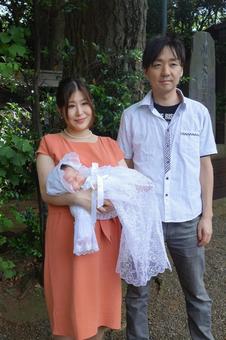 Parents and baby (male) visiting the palace 31 days, shrine visit, first visit to shrine, early palace, JPG