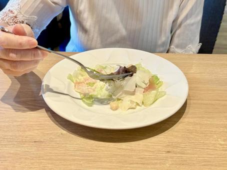 ランチのサラダ ランチのサラダ サラダ,野菜,野菜サラダの写真素材