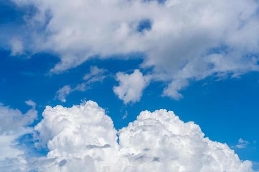 夏の空と雲 夏の空と雲の写真