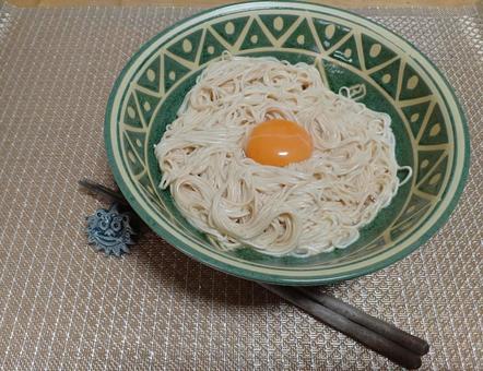 卵かけそうめん 卵かけそうめん 卵かけそうめん,素麺,麺の写真素材