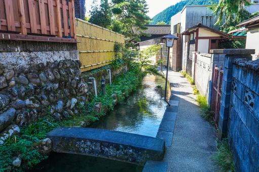 いがわ小径の水路 岐阜県郡上市 いがわ小径の水路 岐阜県郡上市の写真