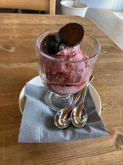 ぶどうジェラート ぶどうジェラート,ぶどう,ジェラートの写真素材