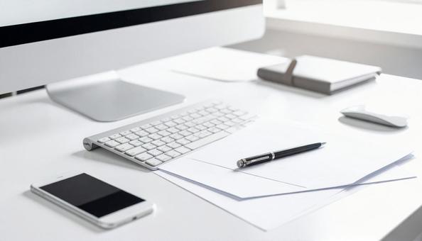 パソコン、スマホのビジネスイメージの写真