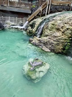草津温泉 草津温泉 苔,硫黄,温泉の写真素材
