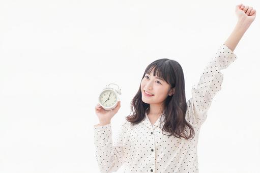目覚める女性 目覚める女性 熟睡,ノンレム睡眠,目覚めの写真素材