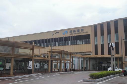 JR北陸新幹線、新高岡駅 JR北陸新幹線、新高岡駅の写真