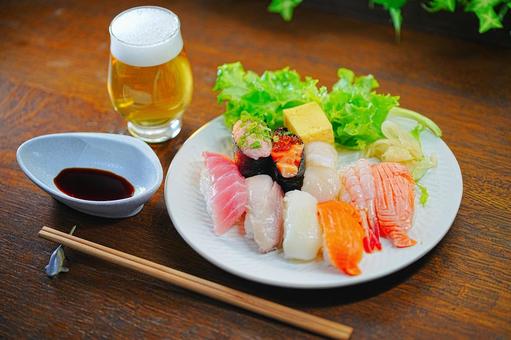 ビールと握りずし ビールと握りずし 食事,食卓,ビールの写真素材