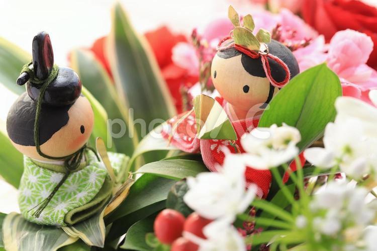 ひな人形　手作りミニお内裏様とお雛様と花 春,花,ひな祭りの写真素材