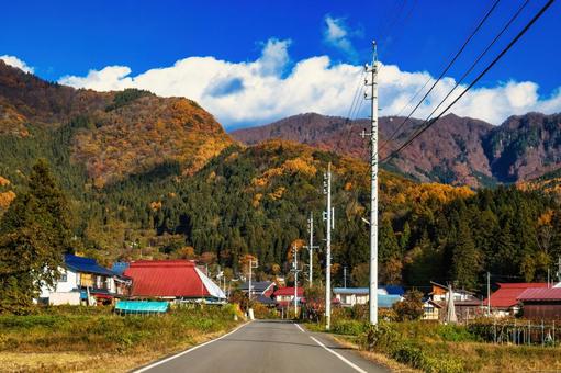 秋の山村風景 秋,田舎,風景の写真素材